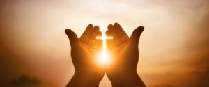 Oración cristiana para levantar la Cruz